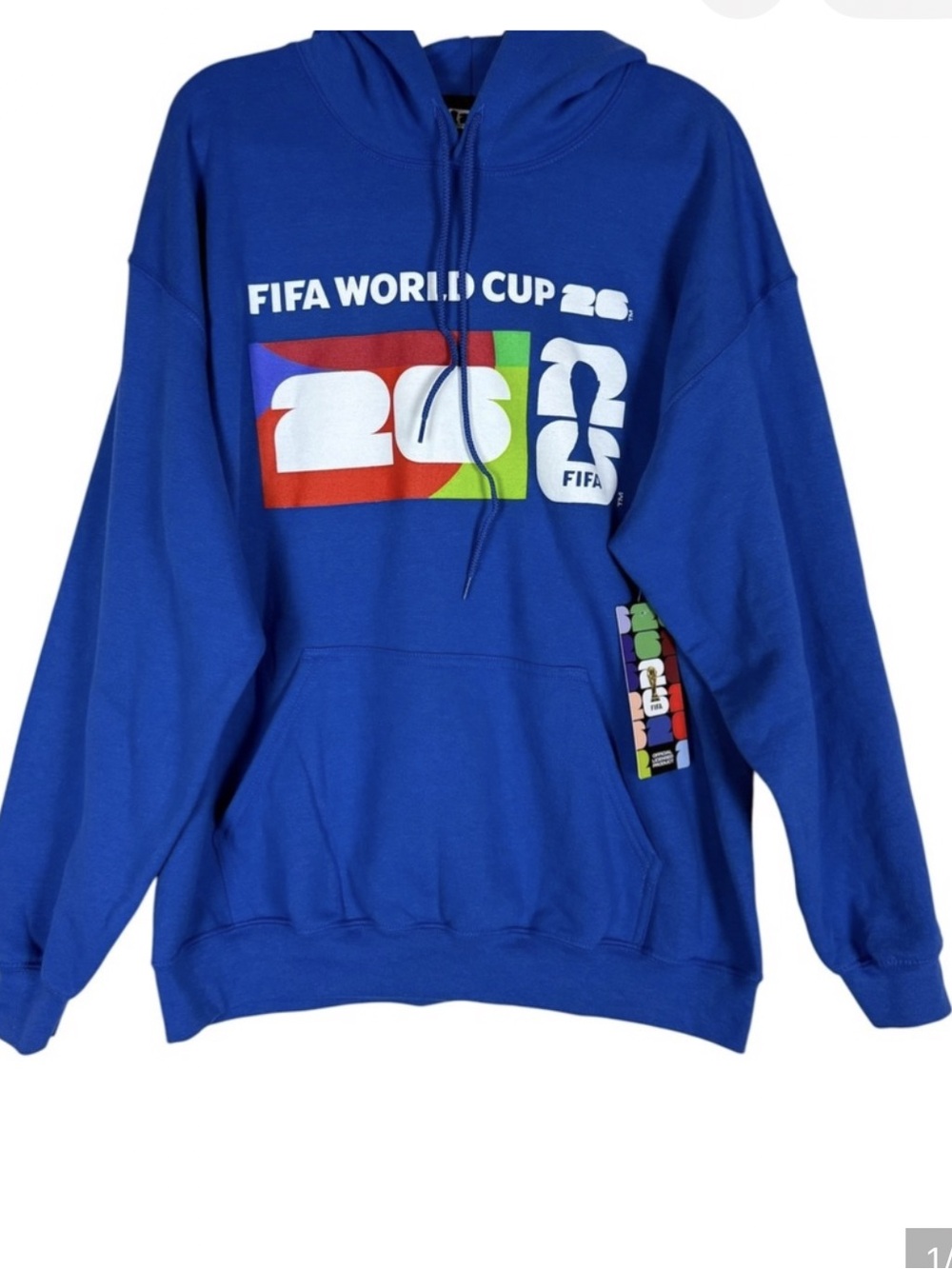 NWT FIFA World Cup 26 Sweatshirt Men’s Soccer Outerstuff
Fleece Hoodie Size M